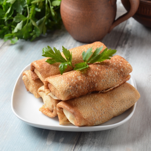 Блины фаршированные говяжьим фаршем.