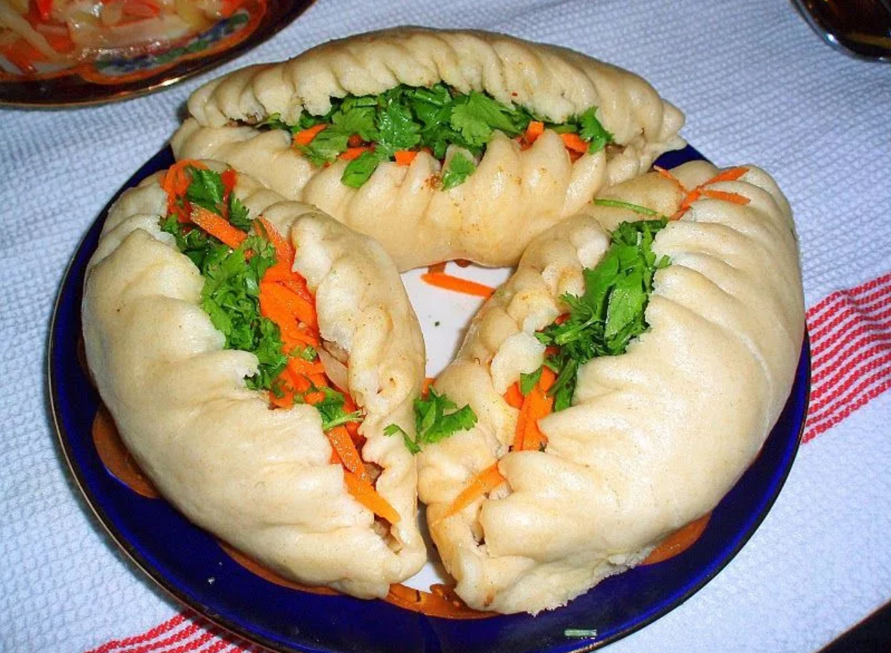 Пигоди( корейские пирожки на пару)